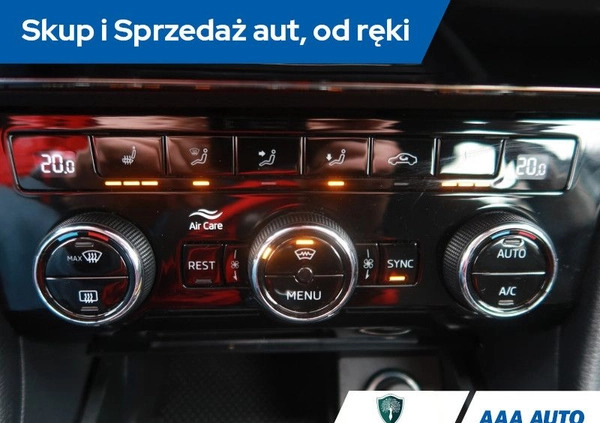 Skoda Superb cena 72000 przebieg: 159872, rok produkcji 2019 z Dobrzany małe 254